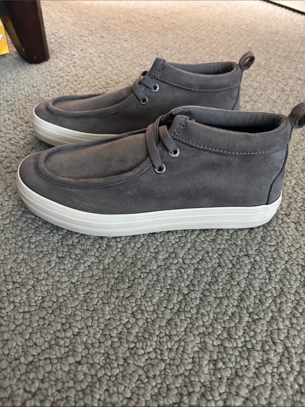 Old Navy Gray Suede-Look Kids Lace-Up Casual Sneakers